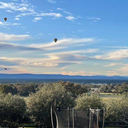 Warby Cottage Wangaratta Esterno foto