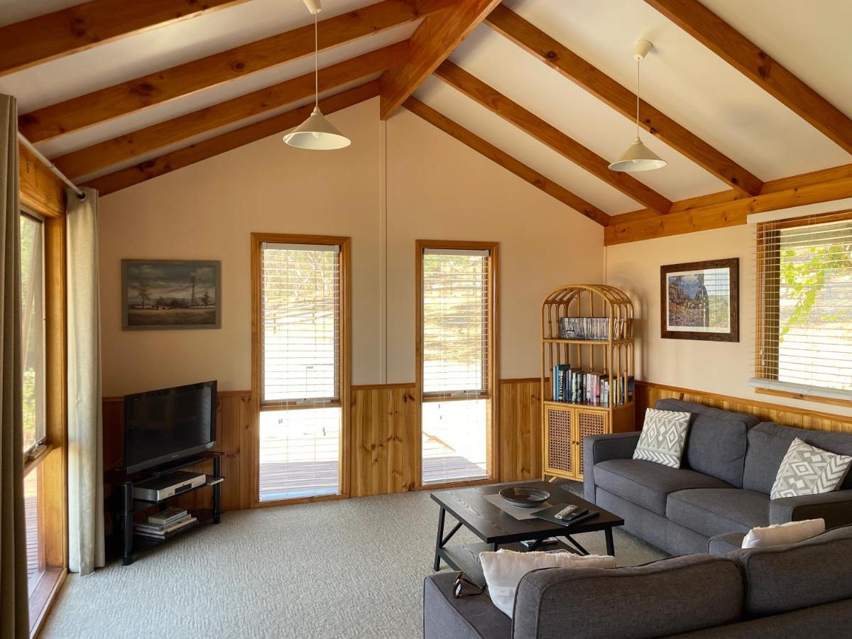 Warby Cottage Wangaratta Esterno foto